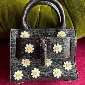 Brandon Blackwood Kuei Bag – Black Leather Daisy Appliqué